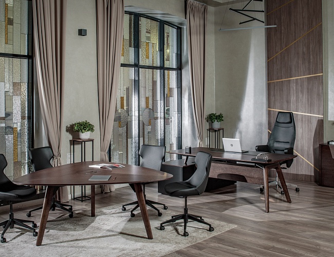 фото кабинет директора Рэйл №2